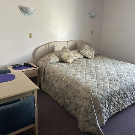 Centennial Motel Sauble Beach Bagian luar foto