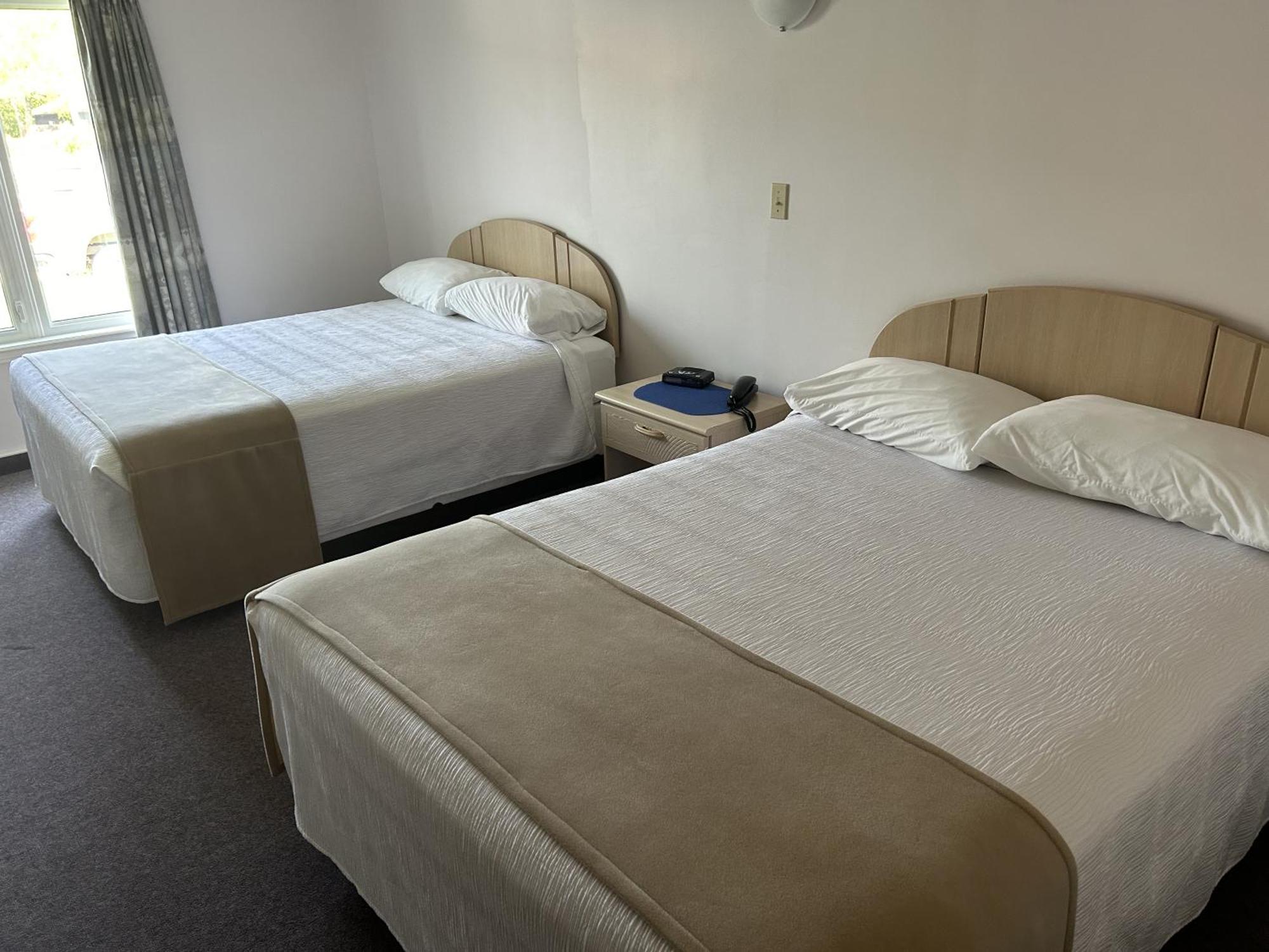 Centennial Motel Sauble Beach Bagian luar foto
